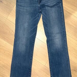 Abercrombie & Fitch Mid-Rise Bootcut jeans size 12L/31